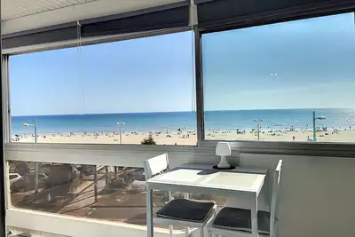 Image de Appartement en bord de mer avec loggia, parking et Wi-Fi