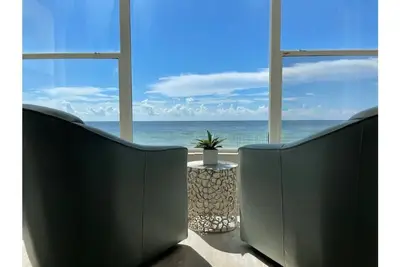 Image de Beach Front Madeira Beach