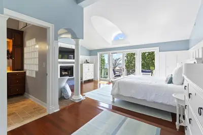 Image de Exceptional Coastal Home-Ocean Views of Li Sound in Old Lyme, Ct
