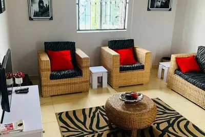 Image de Romantic Very conducive environment on the same road with Shoprite. .