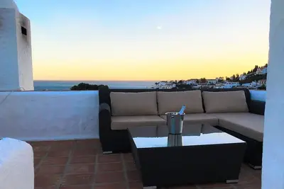 Image de Casa Andante surplombant la plage de Playazo