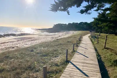 Image de \"Ty Noëma\" maison tout confort - 8 personnes à 800m de la plage du Roaliguen