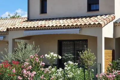 Image de Très beau gîte 4-6 personnes centre vallon pont d'arc