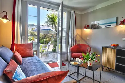 Image de LocaLise - Maison G4 au Guilvinec - Vue jardin et piscine - Tout Ă pied