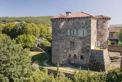 Image de Un château luxueux en Auvergne dans un site remarquable!