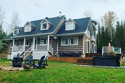 Image de Peaceful riverfront cottage