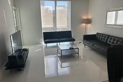 Image de The Tides Condo with 2 bedrooms and direct beach access, pool in Hollywood Fl