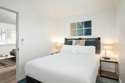 Image de Beachside Queen Suite Steps from the Sand (301)