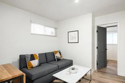 Image de Beachside Queen Suite Steps from the Sand (201)