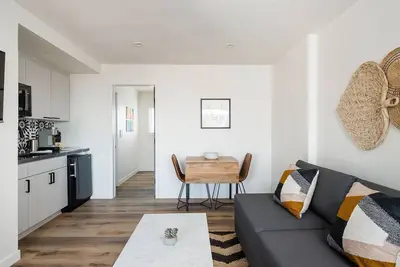 Image de Beachside Queen Suite Steps from the Sand (202)