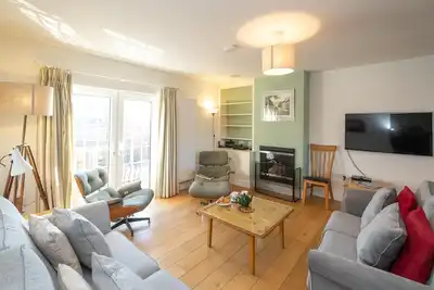 Image de Gun Lodge - sleeps 6 guests in 3 bedrooms