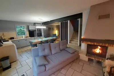 Image de Entre lac et montagne, chaleureuse maison avec belle vue lac d’Annecy