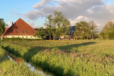 Image de Country style house with panoramic views & garden, rural Amsterdam