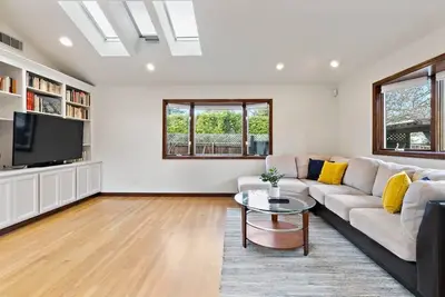 Image de @ Marbella Lane - 2br Charming Spacious Home