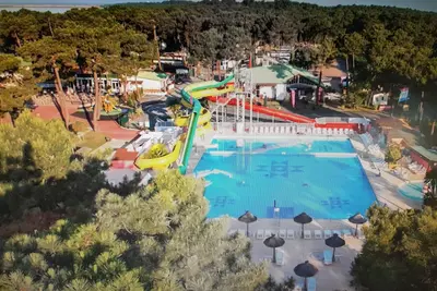 Image de un endroit chaleureux, à coté du zoo de la Palmyre
