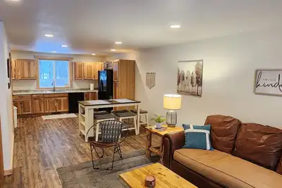 Image de Hungry Horse Hideaway #C - 2 Bedroom 2 Full Bath - 10 minutes from Glacier Park!