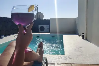 Image de Sunny villa, private heated pool, Wifi  and Bbq near Papagayo Beach and marina