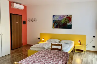 Image de Charming studio apartment near Cable Car and lake with parking and balcony