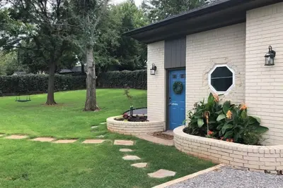 Image de Private Guest House loft in Nw Okc