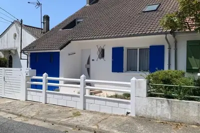 Image de Villa cosy Ă 300m de la plage proche commerces - jardin et garage