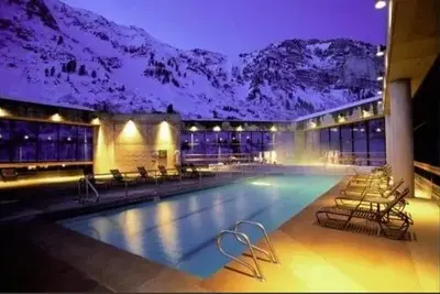 Cliff Lodge at Snowbird Ski-in\/Ski-out - Spring Skiing 4\/12\/25 - 4\/19\/25