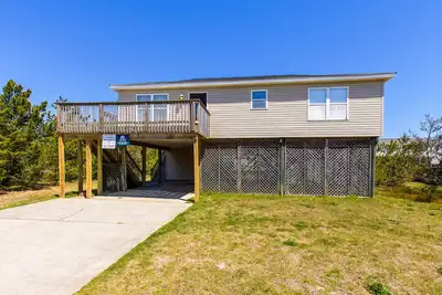 Image de Dog-Friendly Home Near the Beach w/Private Outdoor Pool, W/D, Outdoor Shower