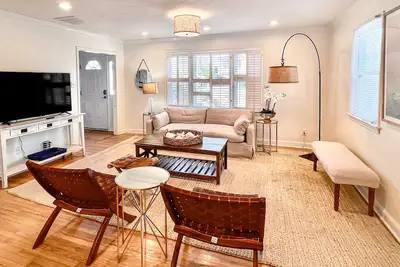 Image de Sweet Home Near Croatan Beach & Boardwalk with Deck, WiFi, Bikes - 2 Dogs Ok