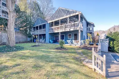 Image de Dreamy Condo Near the Lake W/ Shared Pool, Furnished Patio & Free WiFi