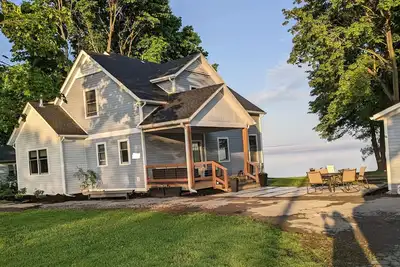 Image de Waterfront House on Seneca Lake