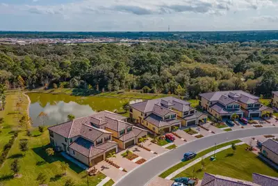 Image de Spacious First Floor Condo in Resort Style Community