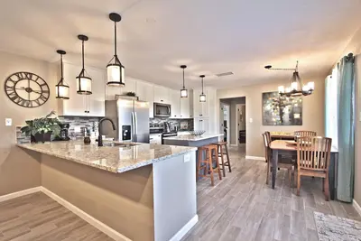 Image de Remodeled 6 Bed, 5 bath on 15 acres! ! ! Owned and Operated by a Premier Host!