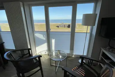 Image de Unique sea view from all rooms, wood-burning stove and balcony overlooking the Baltic Sea