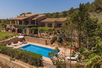 Dream finca for 8 people in the countryside with wonderful views. Private pool.