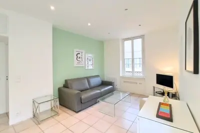 Image de Viva Riviera 33 rue Hoche