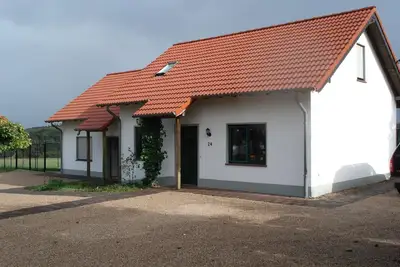 Image de 6-bed vacation home Eifelzeit 24, 2x shower/Wc - Eifelferienhaus Miro - Flesten