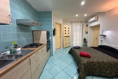 Image de fully equipped studio apartment in the historic centre