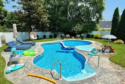 Image de Toddler Friendly, toys, boardwalk, beach, downtown, Pool, & clean! You get All!