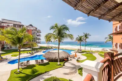 Image de Ocean View 3 Bedroom Residence with Resort Amenities Steps from the Beach!