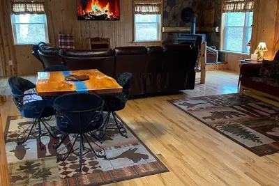 Image de Big Buck Lodge 🦌- Insta-worthy, 360 Scenic Views & Pet Friendly 🐾!