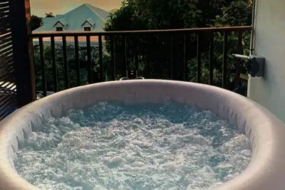 Image de Appartement avec Spa et Vue sur mer et Montagne Baillif (Basse-Terre)