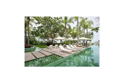 Image de Spectacular 11, 000 sqft Ph fully Staffed