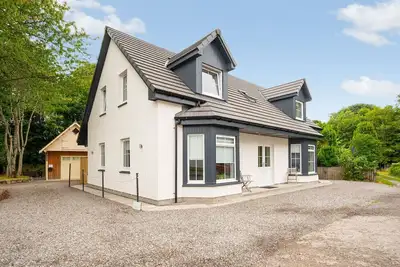 Image de Belle maison de vacances privée avec Wifi, Tv, patio, animaux admis et parking