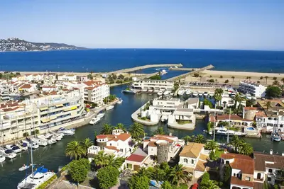 Image de Bel appartement avec Wifi, climatisation, Tv, balcon, animaux admis et parking