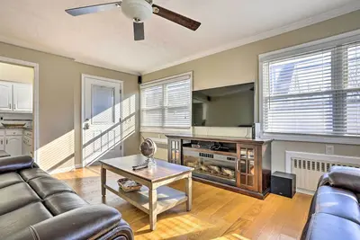 Image de Long Island Apt w/ Shared Yard, Near Golfing!