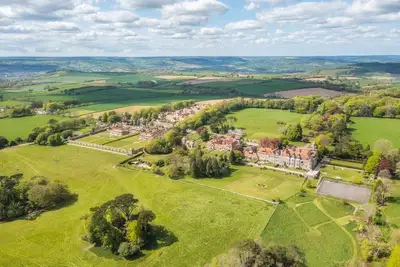 Image de Sumptuous Manor House, sleeps 8, dog friendly close to Lyme Regis.