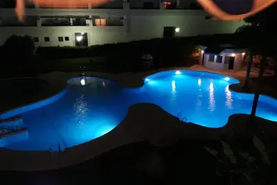 Image de Maison de vacances א Marbella avec piscine
