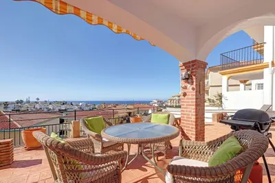Image de Appartement vue mer sur une terrasse de 80 m², avec piscine & Wi-Fi