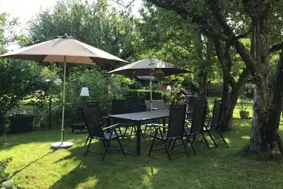 Image de Large apartment in the historic old vicarage
