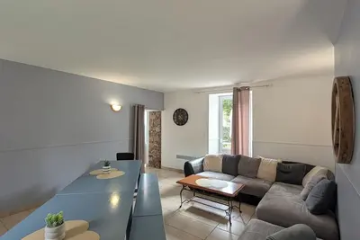 Image de Grand gite de groupe tout équipé pour 15 personnes, acces Pmr.