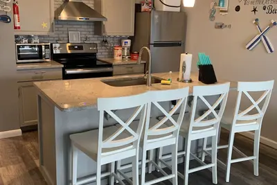 Image de New Waterview Sunsets Beach Heated Pool By Airport #364